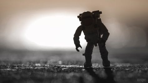 astronaut-toy-photography-xxsjc